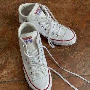 White Hightop Converse Size 7 in Women’s